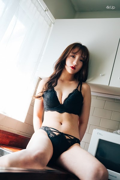 Loozy Maximum Vol.1 – Son Ye-Eun (손예은)