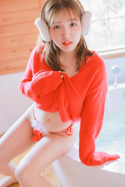 [SWEETBOX] YOONVELY SWTB Vol.26 – Santa Girl