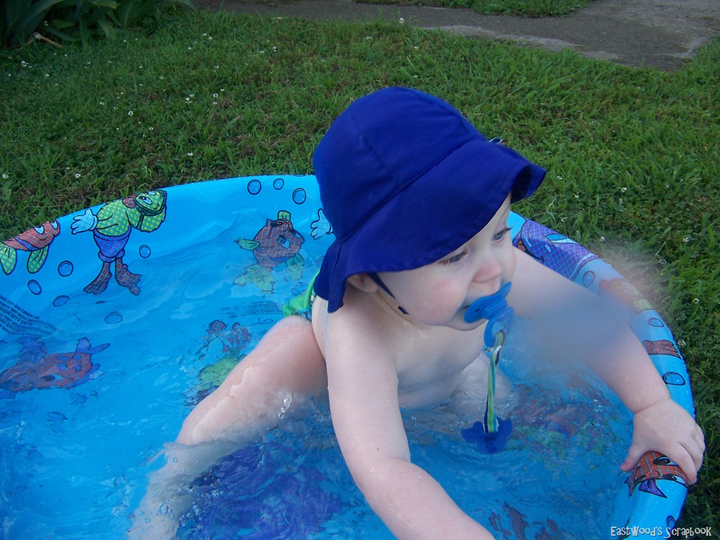 [pool%2520june%25202011%255B10%255D.jpg]