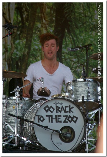 Go_Back_To_The_Zoo_02
