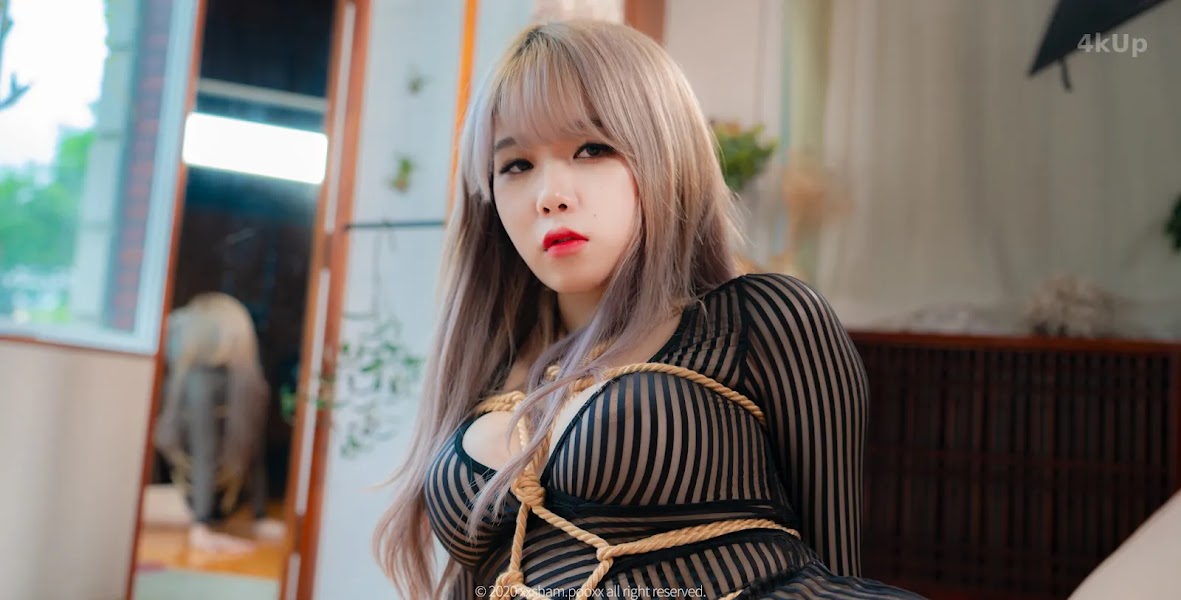 Zia (지아) At Home