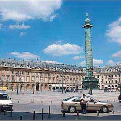 28 - Hardouin-Mansart - Plaza Vendôme de París