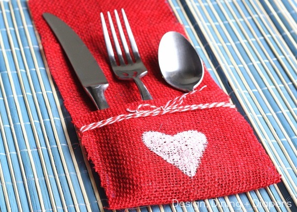 [DIY-Burlap-Utensil-Holder-by-Design-.jpg]