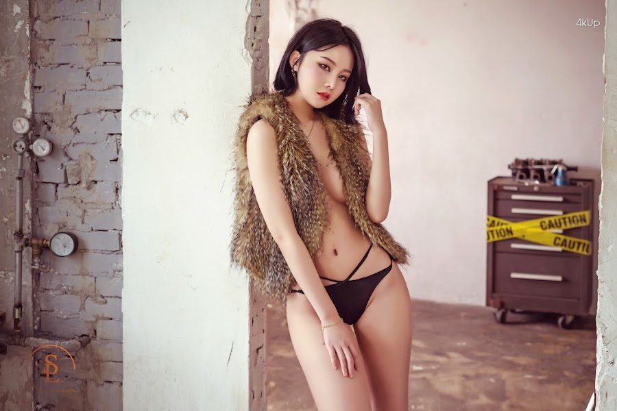 SAINT Photolife – Yuna Yuna’s Wild