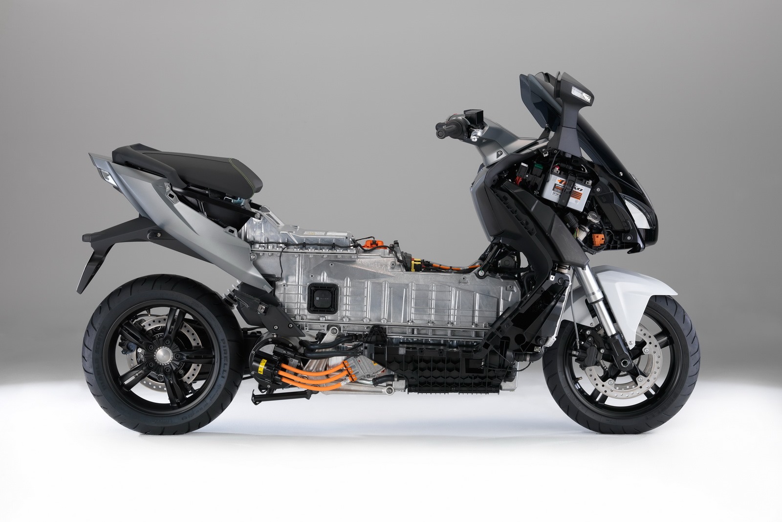 [BMW-Electric-Scooter-57%255B4%255D.jpg]