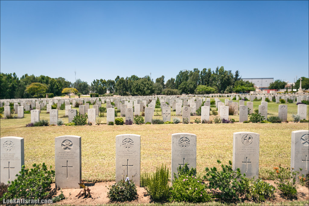 LookAtIsrael.com - Британское кладбище и могила Гарри Поттера в Рамле, Израиль | British cemetry and Harry Potter burial at Ramle, Israel