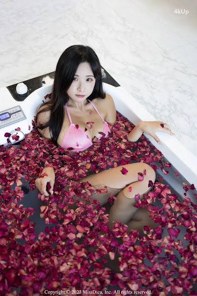 Habin (하빈) Flower Bath with Habin