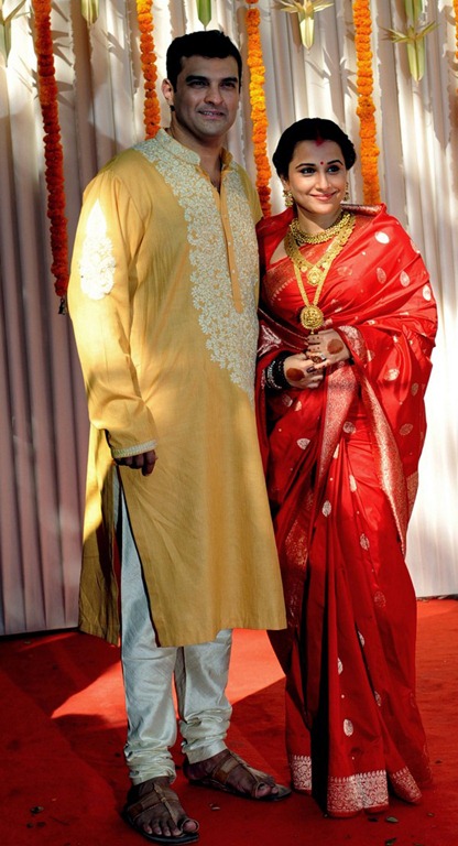 [Vidya-Balan-Siddharth-Roy-Kapur-wedding_pics%255B3%255D.jpg]