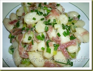 Gnocchi di patate senza glutine con porro, prosciutto crudo, erba cipollina e parmigiano (11)
