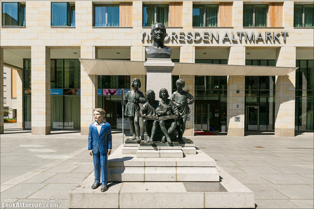 Дрезден, памятник хору мальчиков Кройцхор