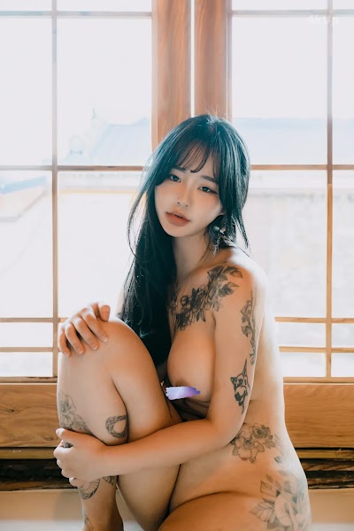 Jeon Bo-Yeon (전보연) Toilet Girl