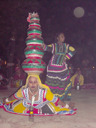 Spectacole India: dansuri indiene