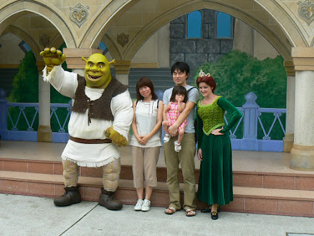 Universakl Studios: poze cu familia Shrek