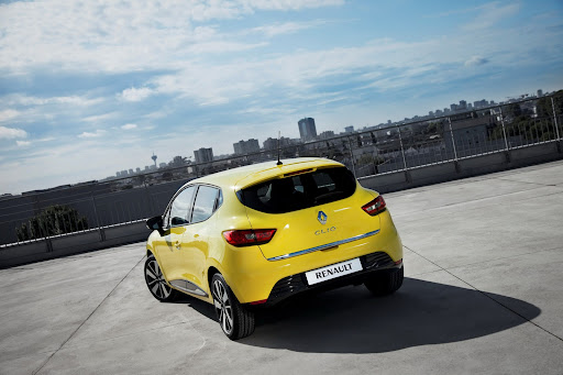 2013-Renault-Clio-Mk4-04.jpg