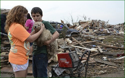 Ужасающие последствия торнадо в Оклахоме