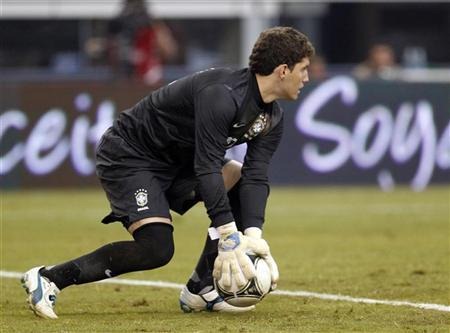 [Goleiro%2520Rafael%2520%25C3%25A9%2520cortado%2520por%2520contus%25C3%25A3o%255B4%255D.jpg]