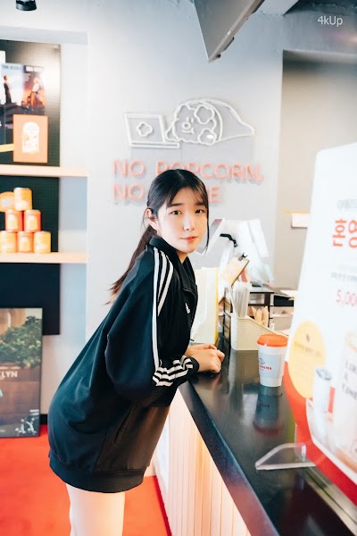 [Loozy] Sonson (손손) Cinema Girl (+S.Ver)