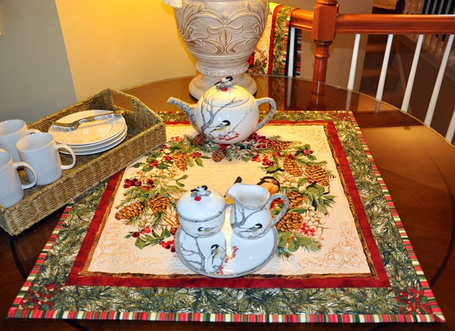 [Sewing%2520group%2520with%2520Chickadee%2520quilt%2520%2526%2520tea%2520set%2520024%255B2%255D.jpg]