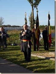 Inhuldiging van het monument ter nagedachtenis van een gesneuvelde Amerikaanse piloot tijdens W.O.II. Toespraak van Gerald Kindermans, burgemeester van Heers