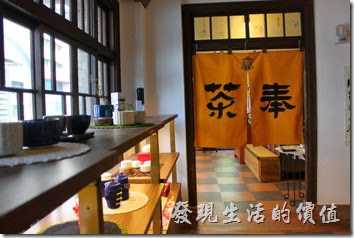 台南-林百貨重新開幕。台南林百貨二樓【奉茶】。