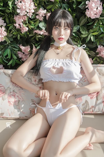 SAINT Photolife – Yuna & BLOOM Vol.01