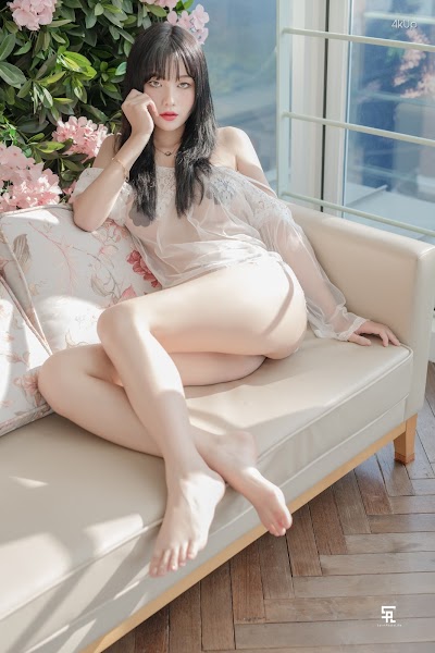SAINT Photolife – Yuna & BLOOM Vol.01