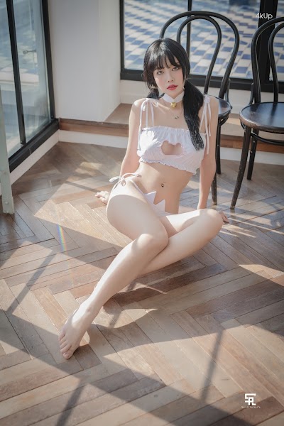 SAINT Photolife – Yuna & BLOOM Vol.01