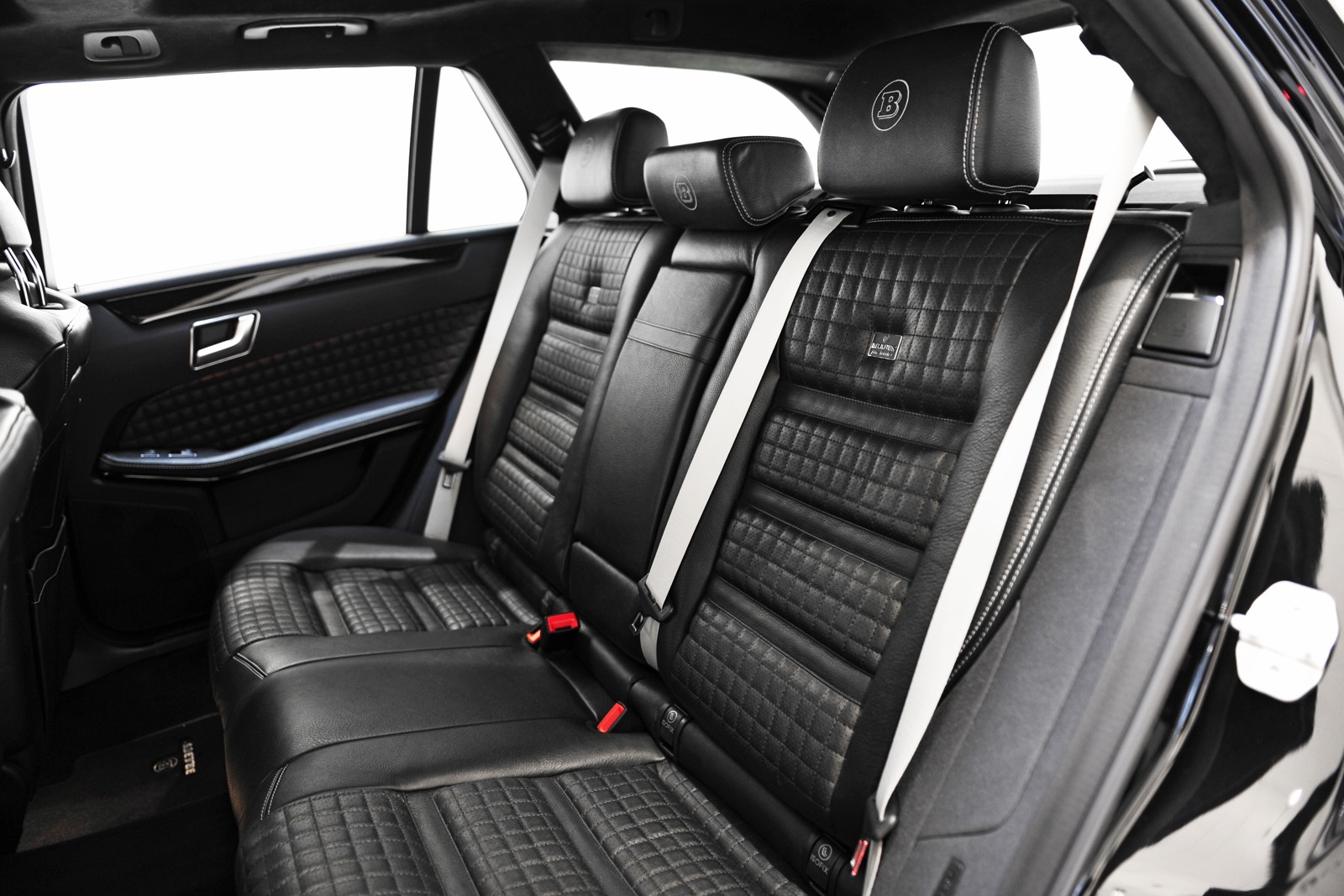 [Brabus-850-60-Biturbo-E-Class-16%255B3%255D.jpg]