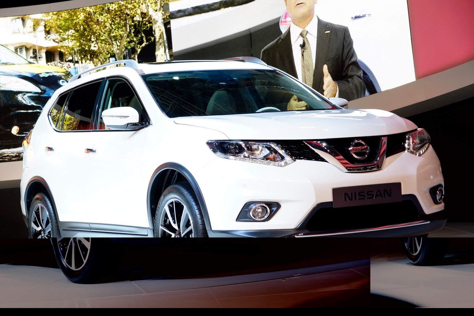 [2014-Nissan-Rogue-X-Trail-SUV-9%255B2%255D.jpg]
