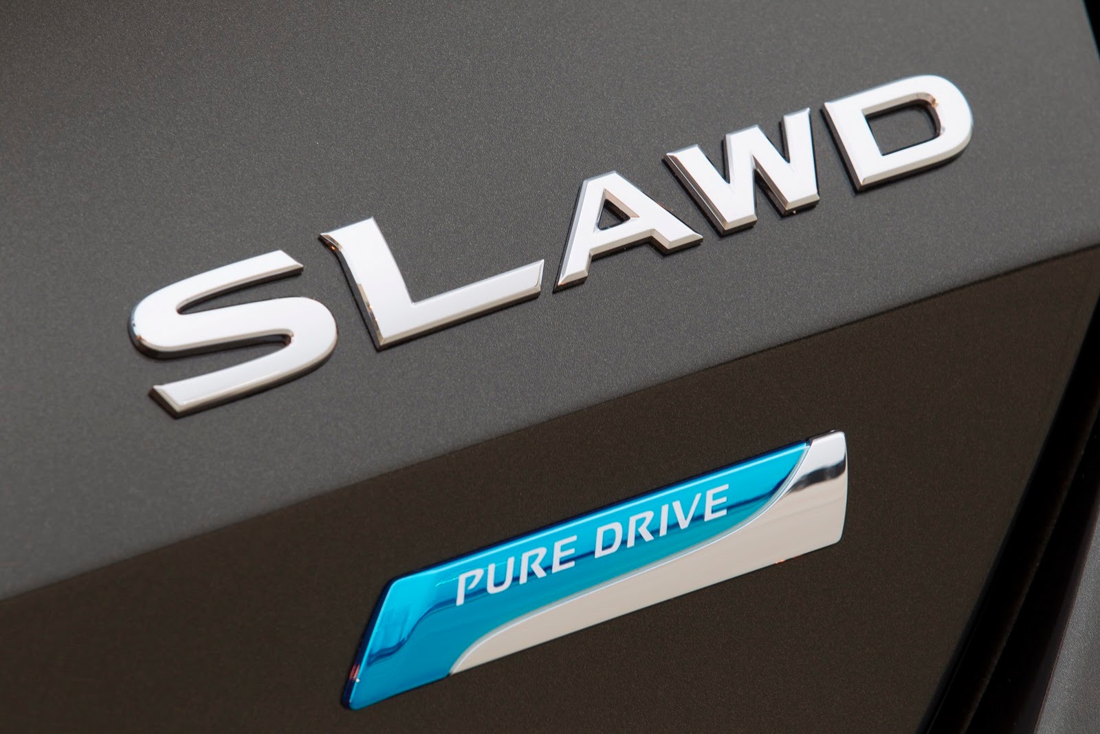 [2014-Nissan-Rogue-CUV-56%255B2%255D.jpg]