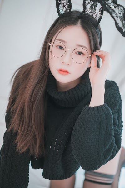 DJAWA Photo – Pia (피아) Loose and Tight Black