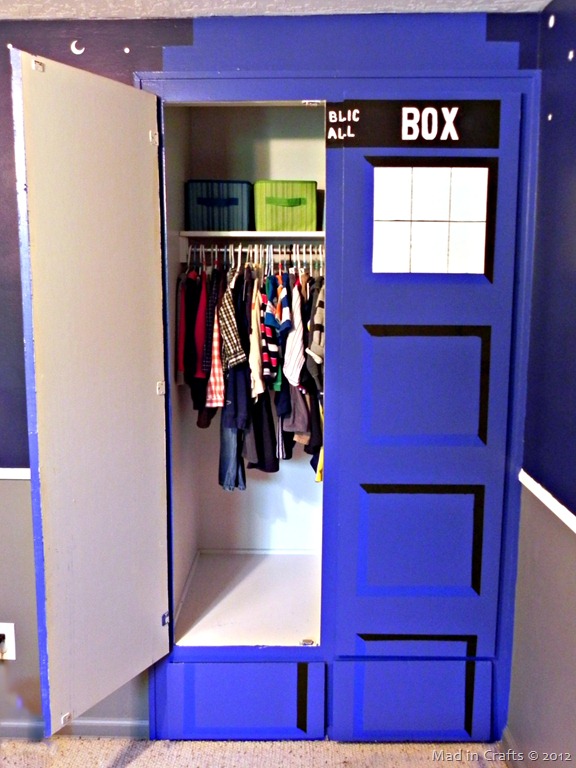 [TARDIS-closet-is-bigger-on-the-insid%255B2%255D.jpg]