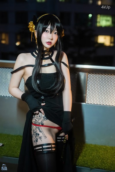 [BLUECAKE] Son Ye-Eun (손예은) Black Rose RED+