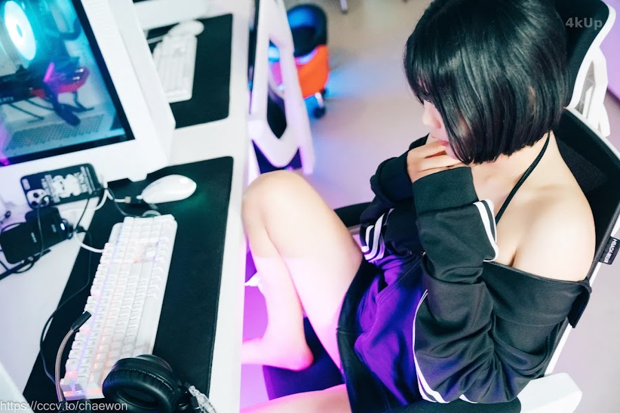 [Loozy] Zia (지아) PC Room With SP (Part A)