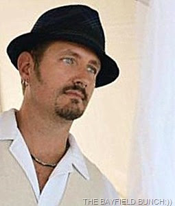 556561_10151196463637534_1164744436_n