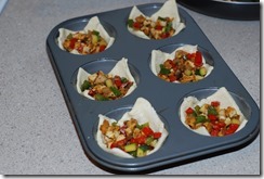 Put 1 tbsp filing inside the pastry cups and bake for 12 minutes at 400 F