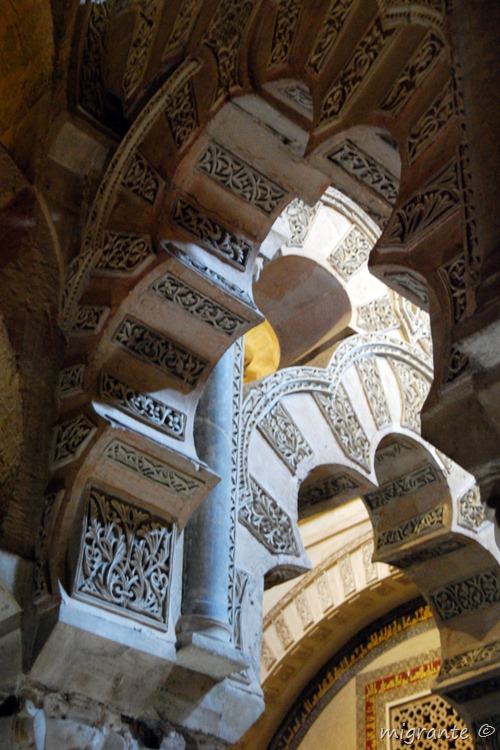 arcos tras arcos - mezquita de córdoba