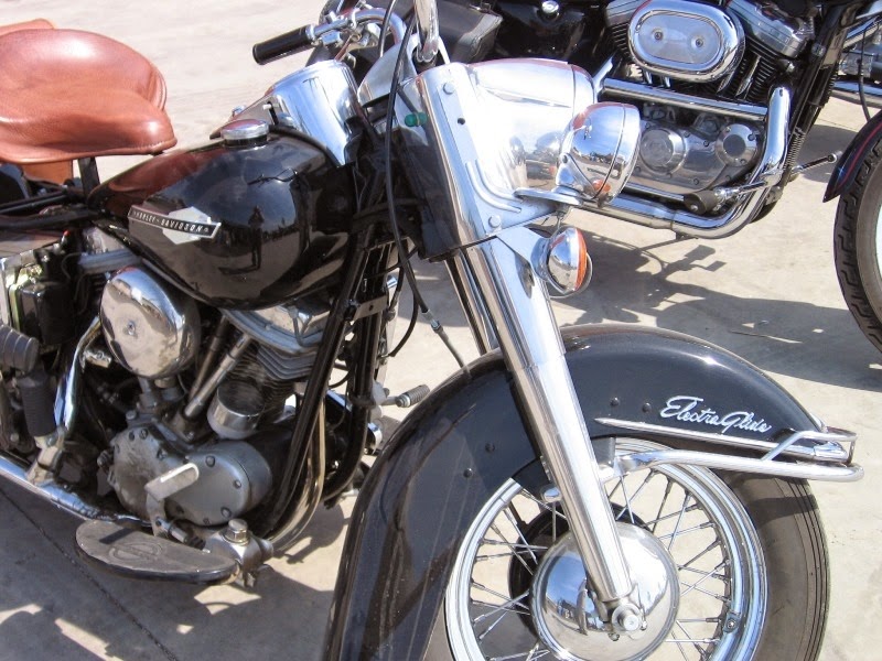 [IMG_8546-Harley-Davidson-Motorcycle-.jpg]