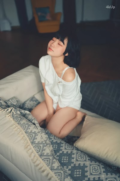 Mimmi (밈미) White
