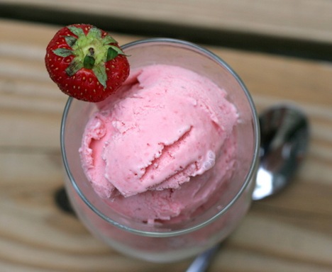 strawberry daqu ice cream 3