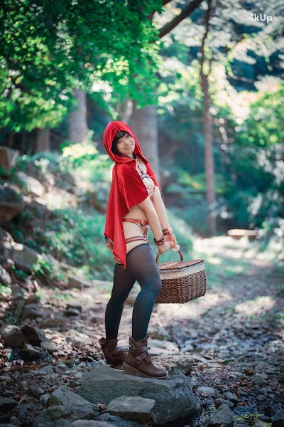 DJAWA Photo – Mimmi (밈미) Naughty Red Hiring Hood