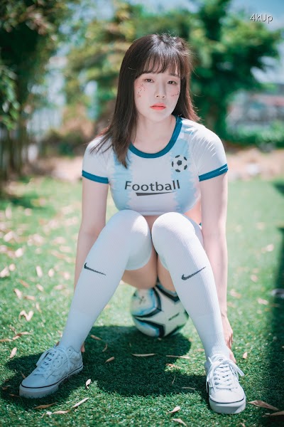 DJAWA Photo – Pia (피아) Football Star