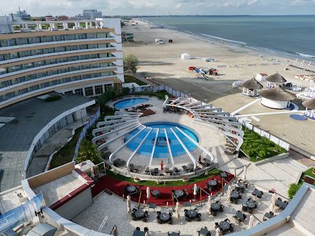 Cazare Litoral: Piscina Hotel Vega
