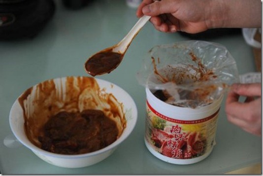 1303845862_china-beef-extract-additive-allows-pork-to-become-beef-02