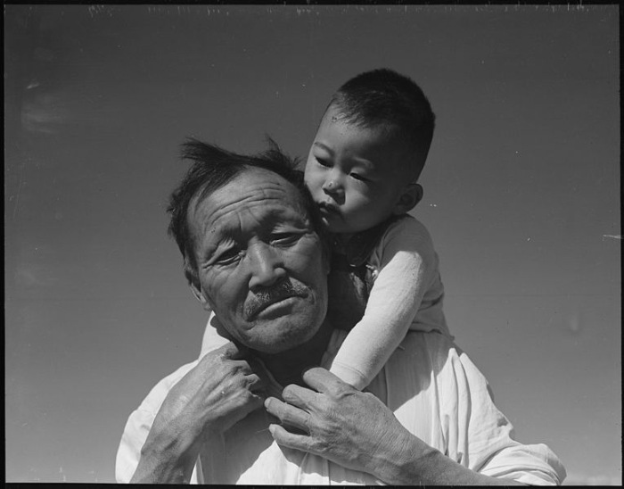 Grandfather and Grandson Manzanar Wikimedia Commons