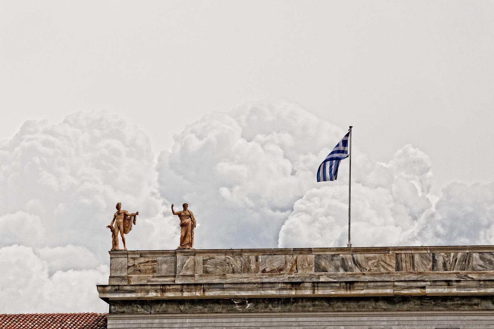 [Statues%2520and%2520greek%2520flag%2520athens%255B2%255D.jpg]
