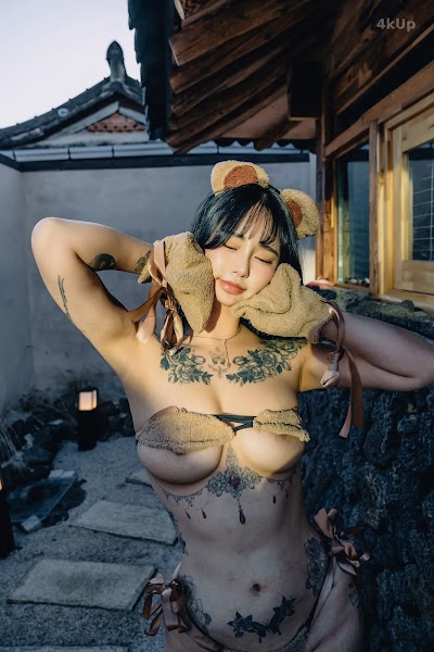 Jeon Bo-Yeon (전보연) Toilet Girl