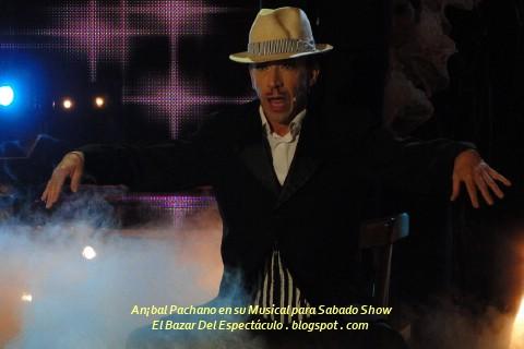An¡bal Pachano en su Musical para Sabado Show.JPG