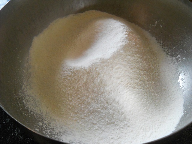 [mix-flour-Gulab-Jamuns-Recipe%255B12%255D.jpg]