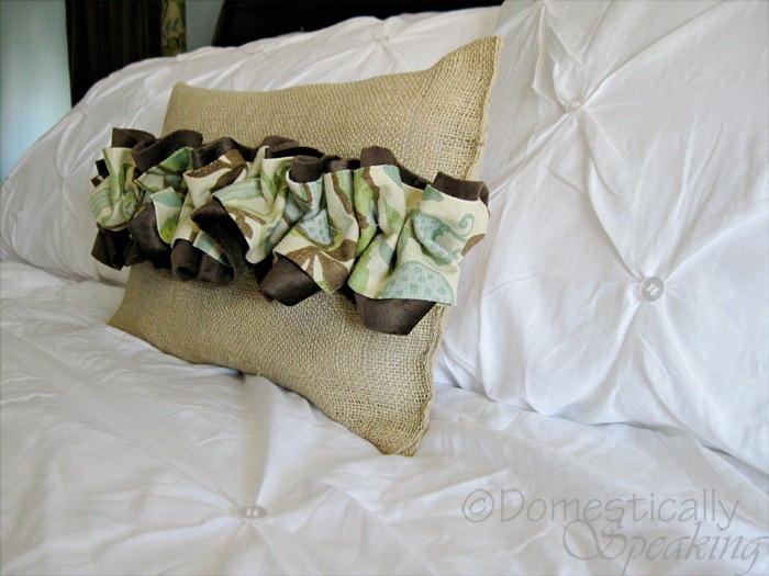 [ruffle%2520pillow%25202%255B4%255D.jpg]